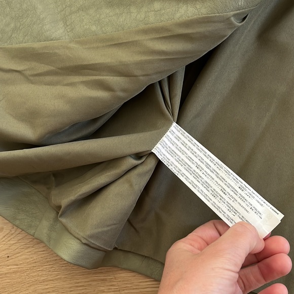 NWT Mango Leather-effect faux leather suit jacket with belt - Picture 10 of 11